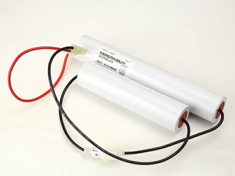 N-5CAH2LP (FSK037) 相当品 三洋製非常灯用交換電池  6Ｖ2000mAh＜年度シール付き＞ コネクター付きそのまま取付できます。